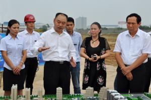 河南省委常委、洛陽市委書記陳雪楓調(diào)研炎黃科技園